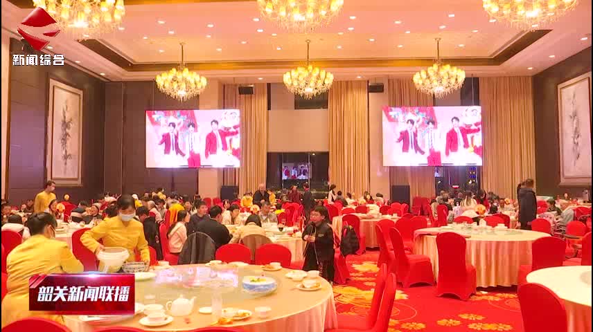 【文化中國(guó)行】市民共賞央視春晚 節(jié)目亮點(diǎn)紛呈引共鳴