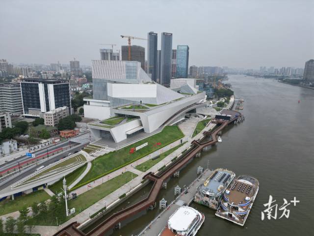 粵來粵好百千萬| 創(chuàng)建助力“百千萬”———“文明鄉(xiāng)風潤南粵”系列活動啟動